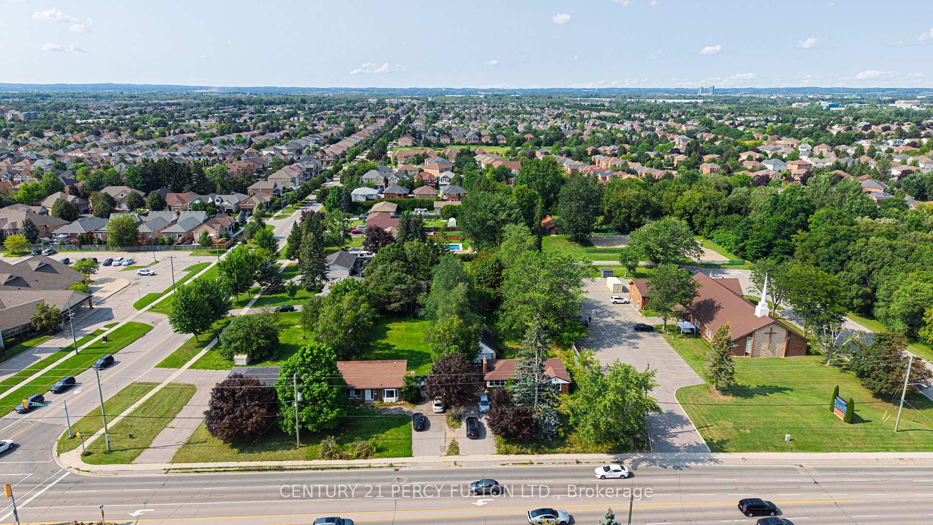 1906 Rossland Road E, Whitby, ON L1N 3P5