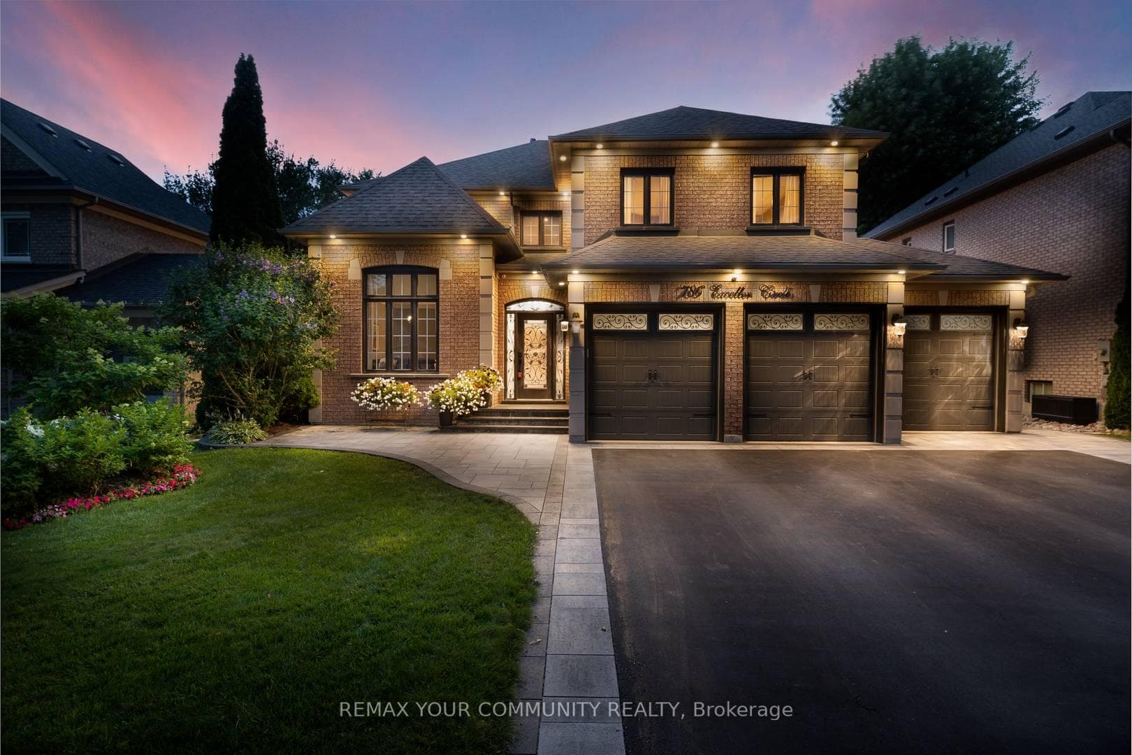 786 Exceller Circle, Newmarket, ON L3X 1P5
