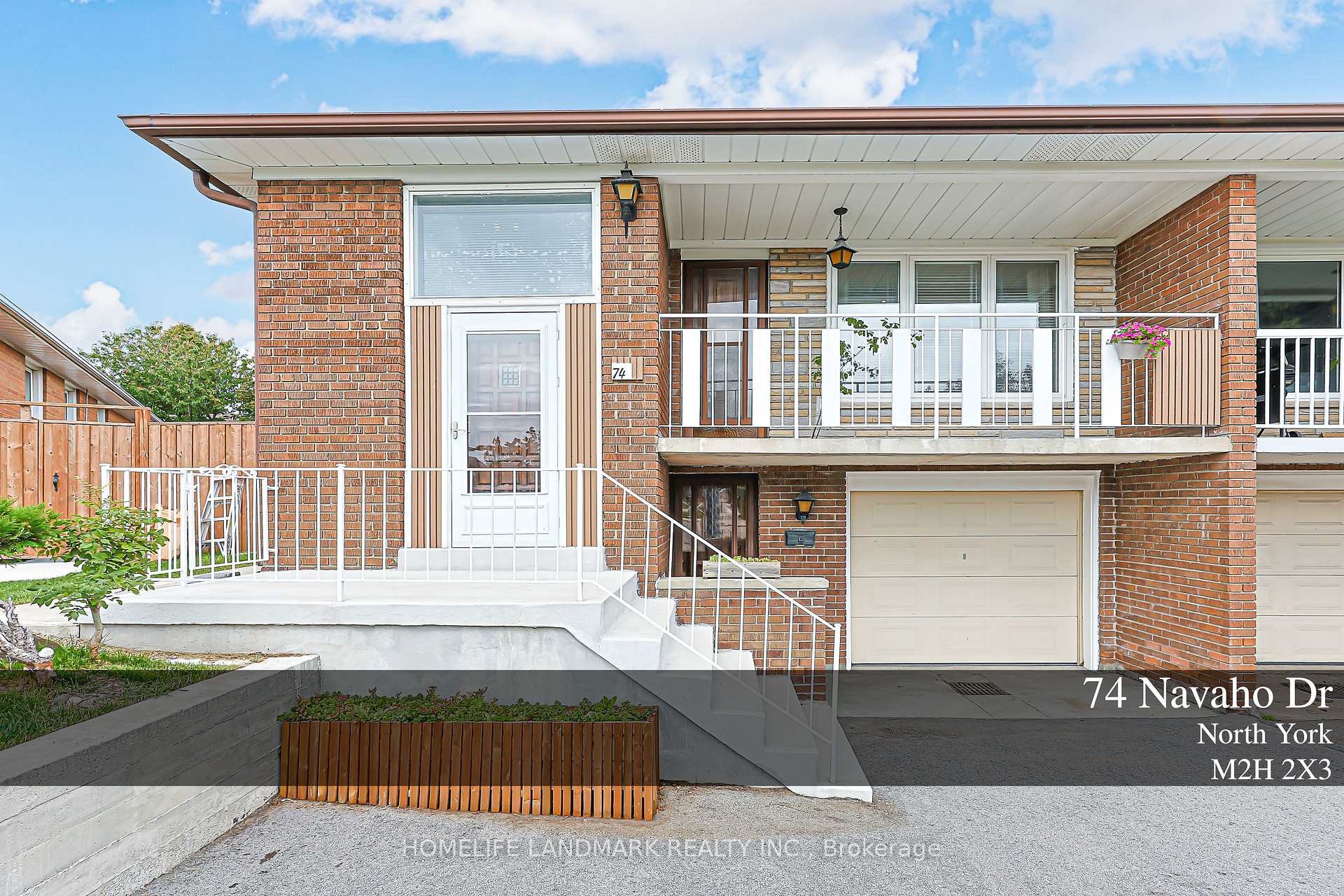 74 Navaho Drive, Toronto, ON M2H 2X3