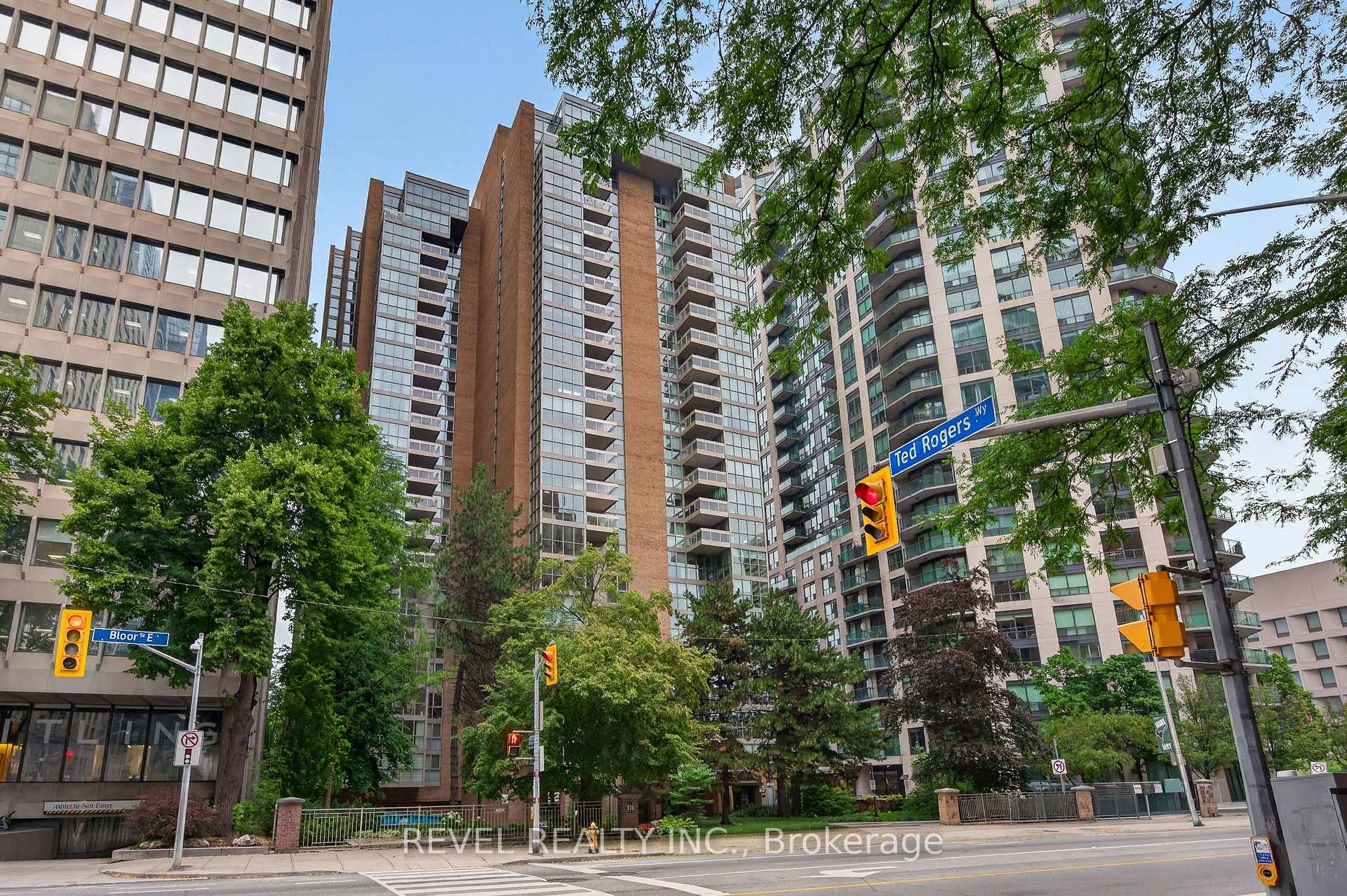 278 Bloor Street E 2301, Toronto, ON M4W 3M4