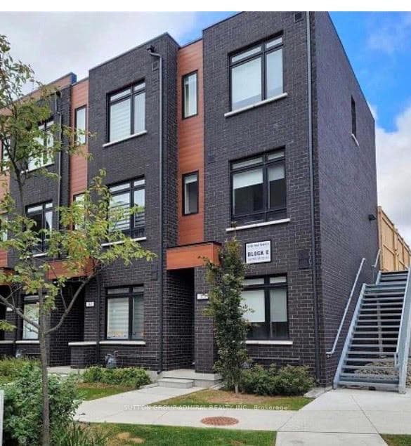 370 Red Maple Road 35, Richmond Hill, ON L4C 5T4
