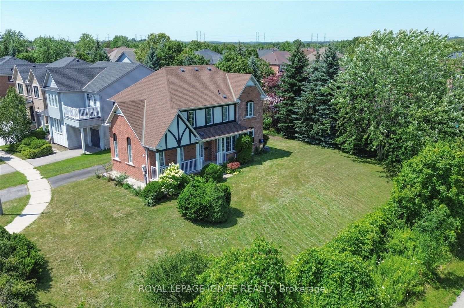 57 Armitage Crescent, Ajax, ON L1T 4L1
