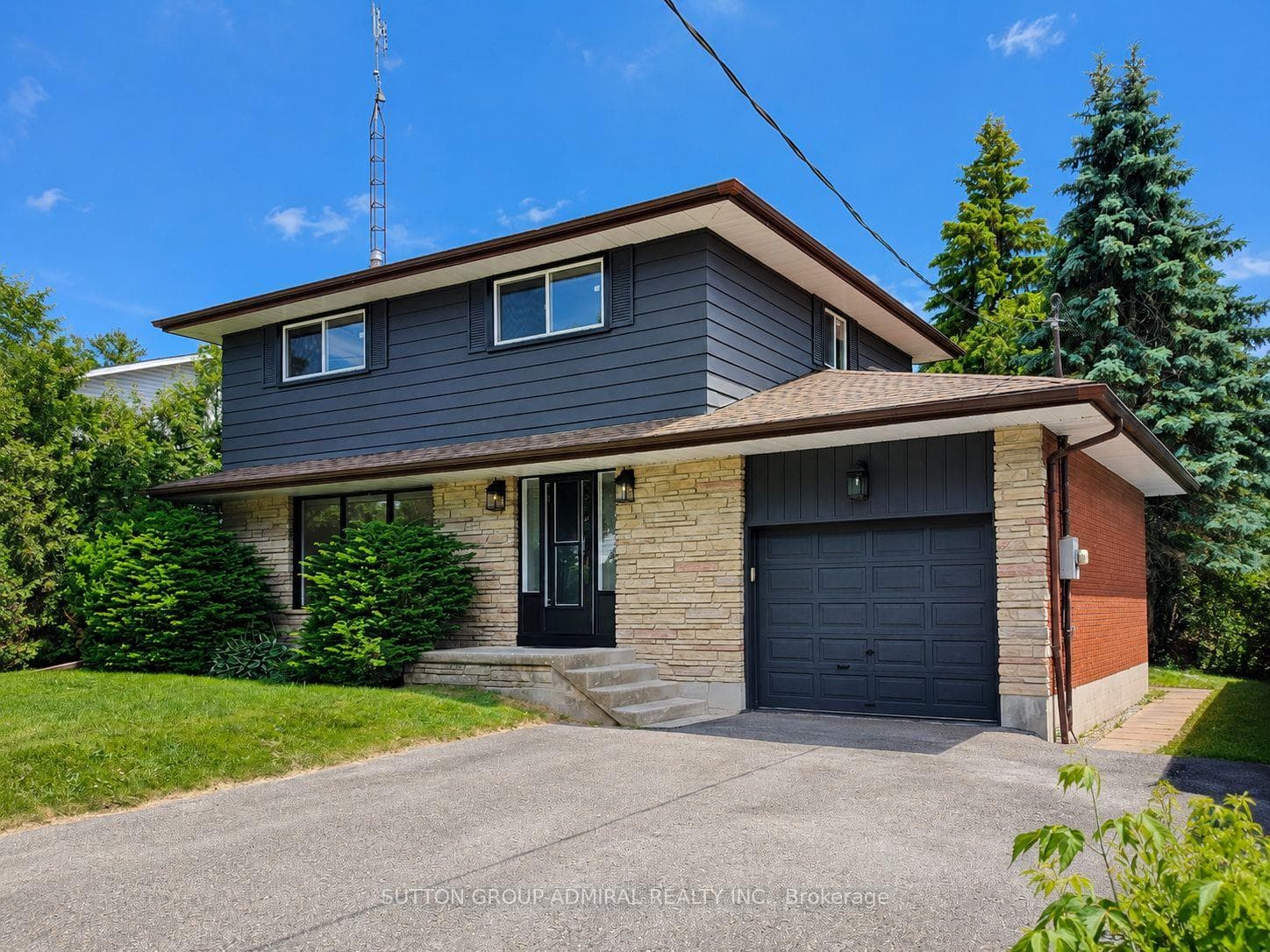 865 Regent Drive, Oshawa, ON L1G 1J2