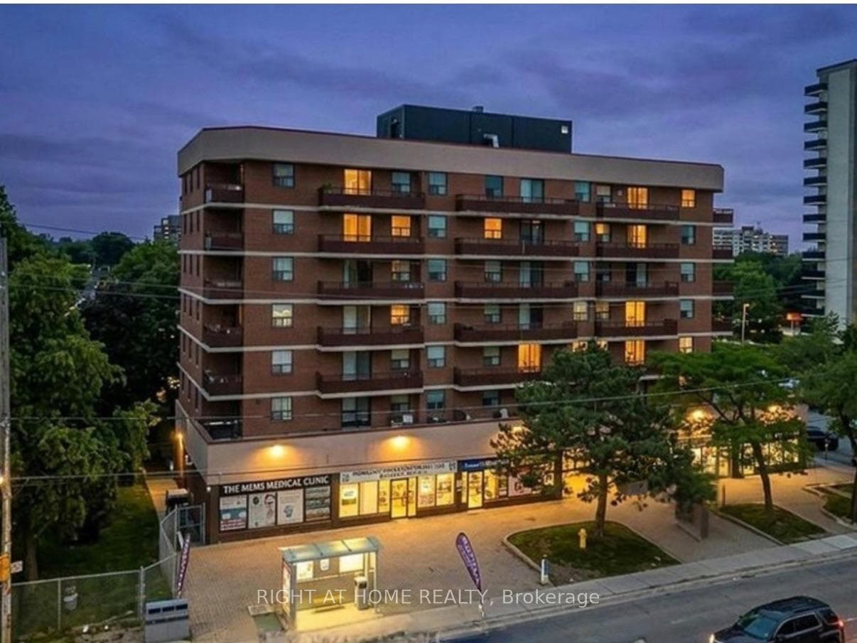 1881 Jane Street 706, Toronto, ON M9N 3S7