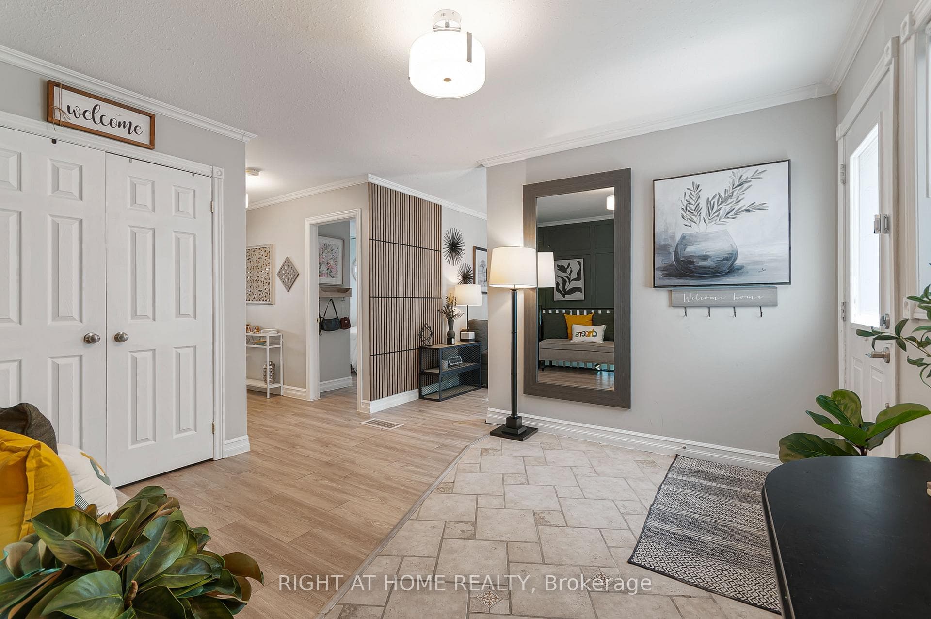 174 Sundew Drive, Barrie, ON L4N 9N1