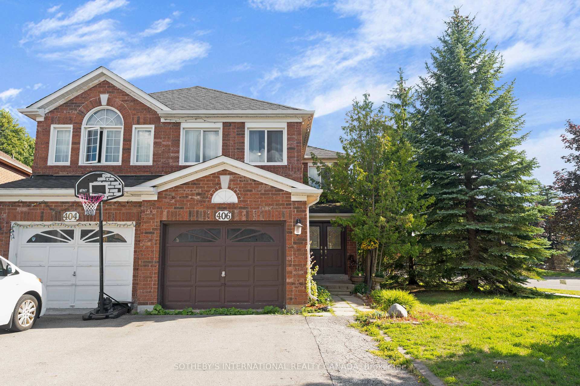406 Pinnacle Trail, Aurora, ON L4G 7G6