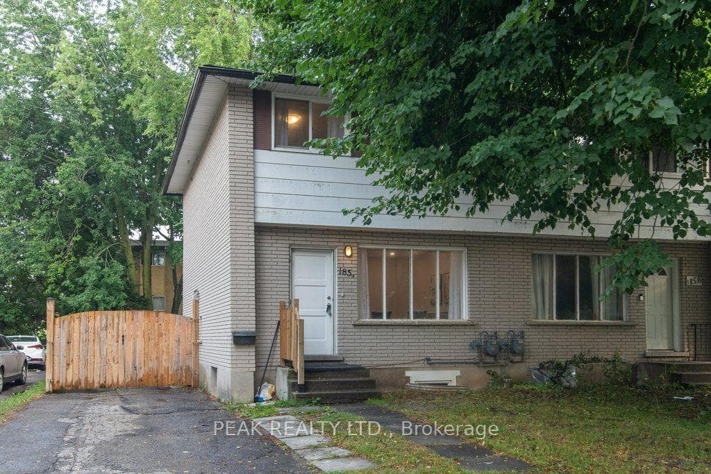 185 Cedarvale Crescent A, Waterloo, ON N2L 4T3