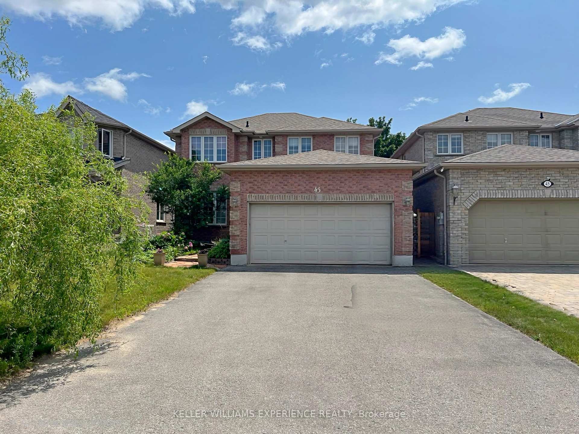 43 Dunnett Drive, Barrie, ON L4N 0J7