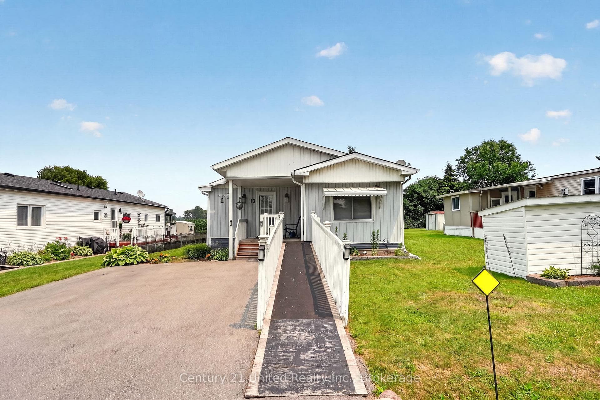 13 Hillview Drive, Hamilton Township, ON K9A 0X1