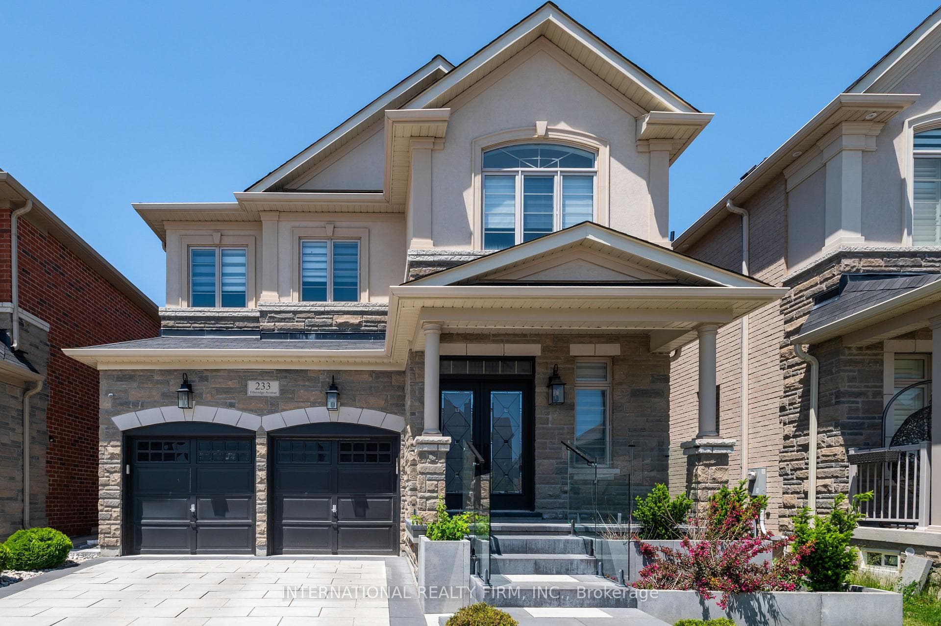 233 Etheridge Avenue, Milton, ON L9E 1H6