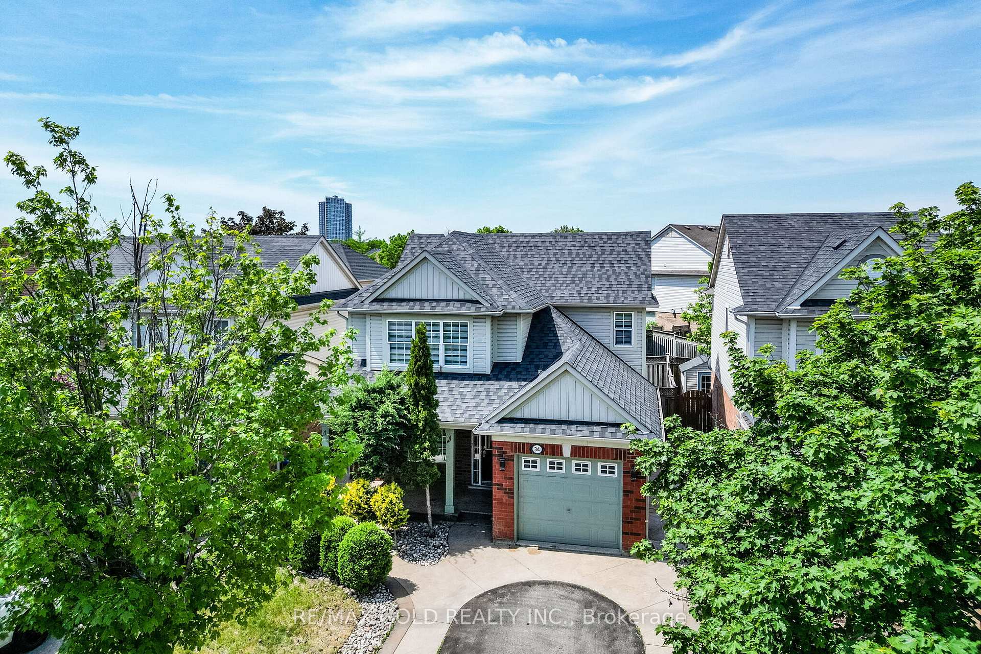 34 Worthington Avenue, Brampton, ON L7A 1M9