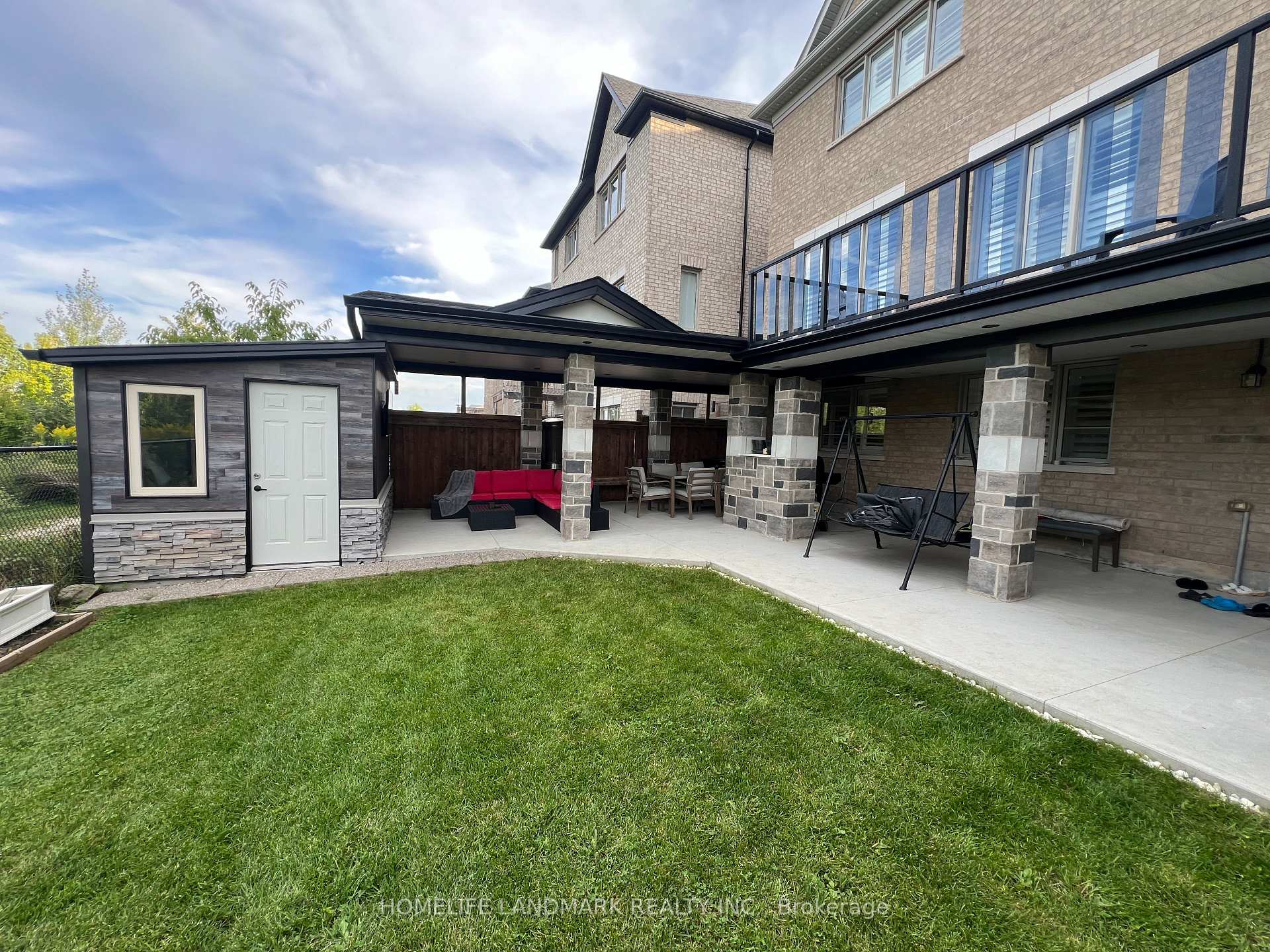 563 Beam Court, Milton, ON L9E 1L4