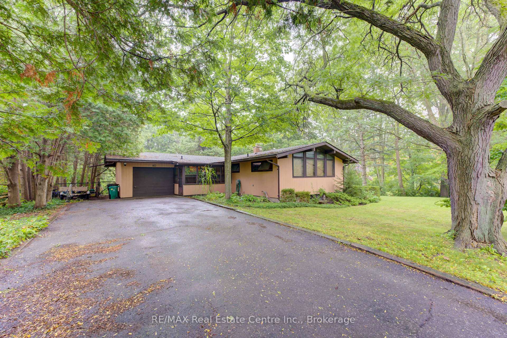 80 Chapel Hill Drive, Kitchener, ON N2R 1N2