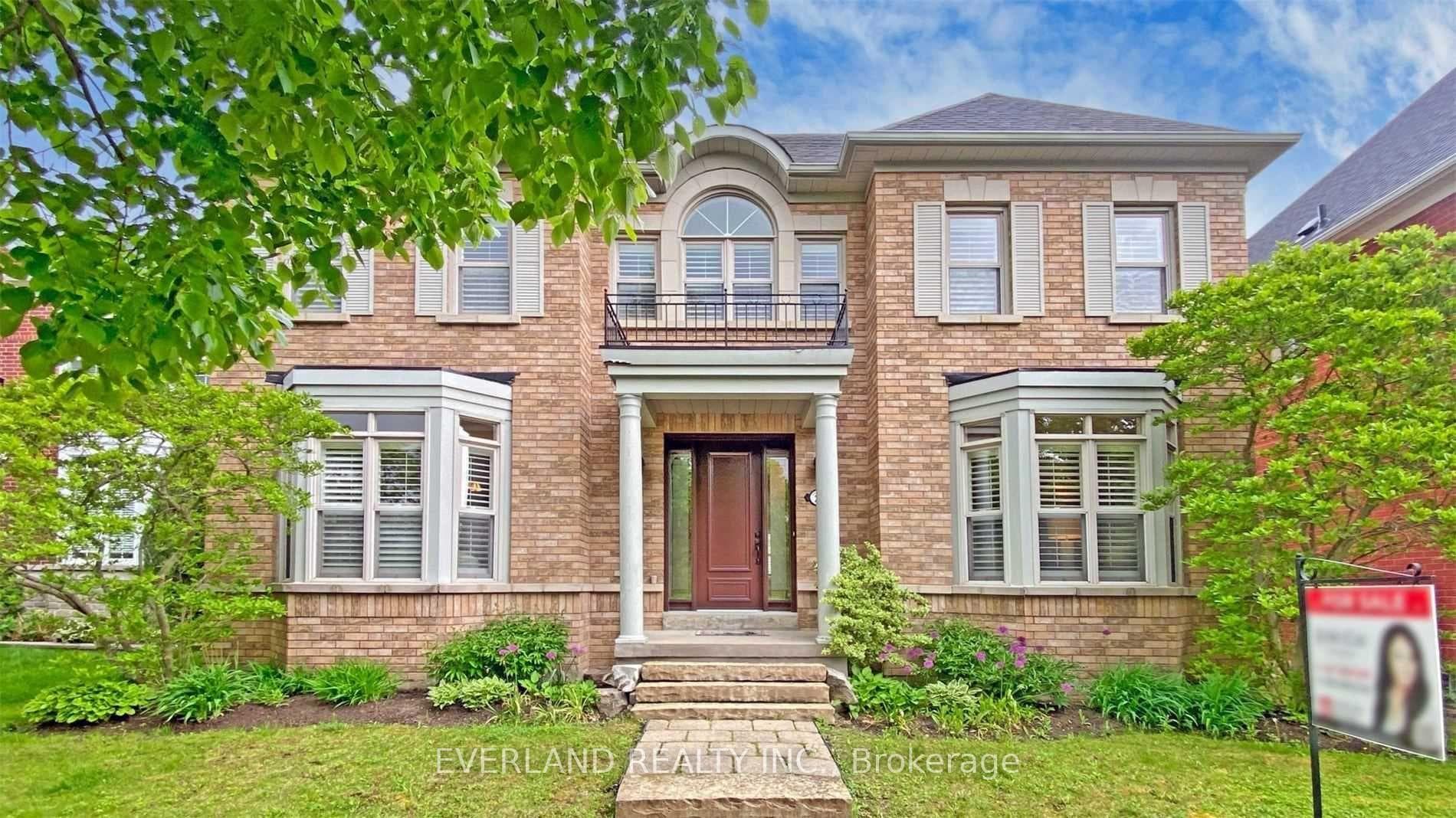 27 The Fairways Street, Markham, ON L6C 2A3