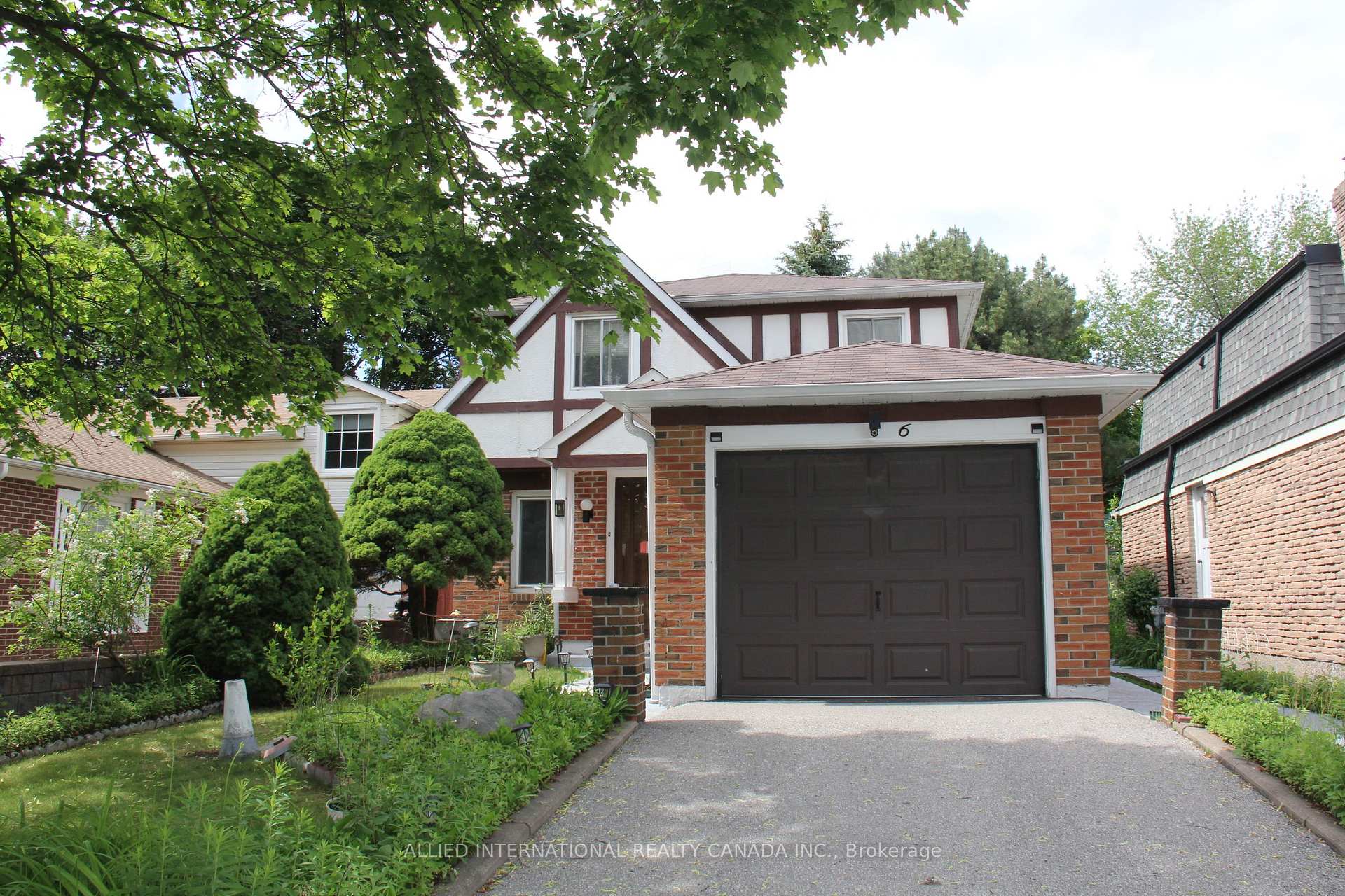 6 Aberfeldy Crescent, Markham, ON L3T 4C2
