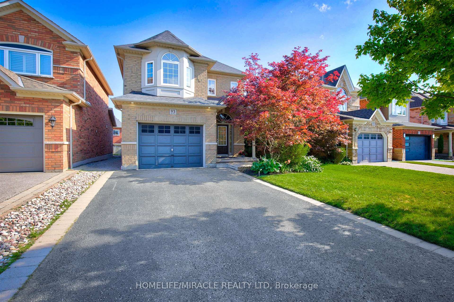 93 Scepter Place, Whitby, ON L1R 3A8