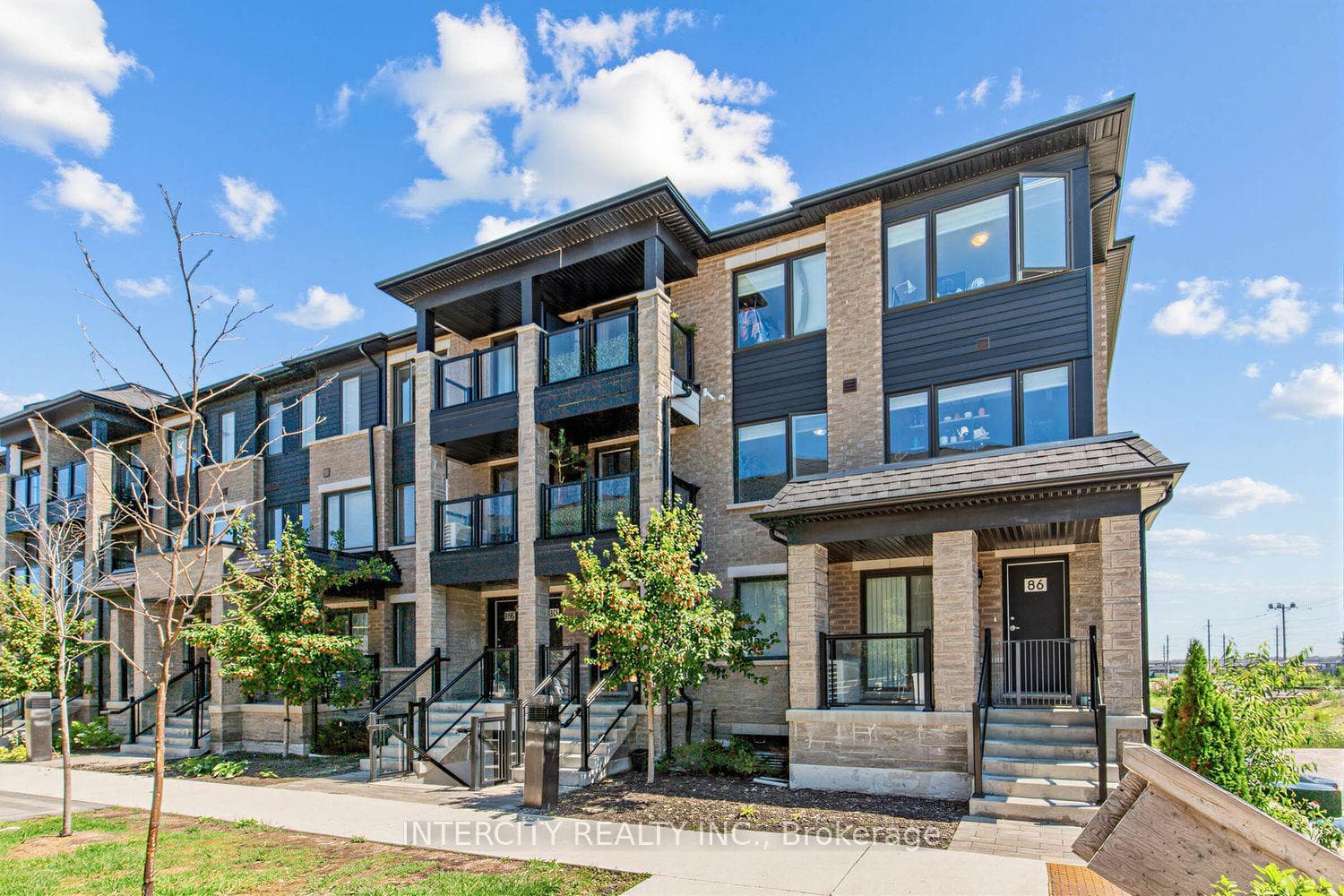 84 Appletree Lane 59, Barrie, ON L9J 0P1
