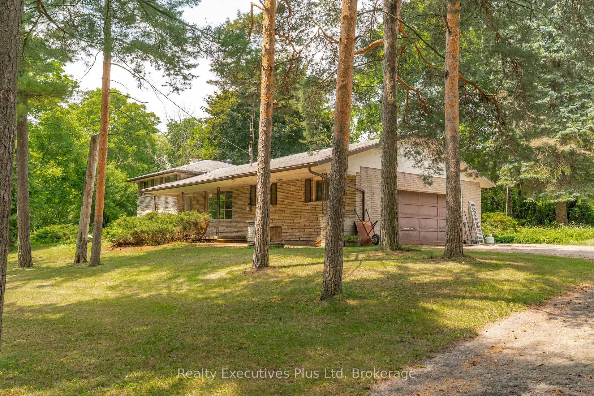 7850 Highway 7 Highway, Guelph/Eramosa, ON N1H 6H8
