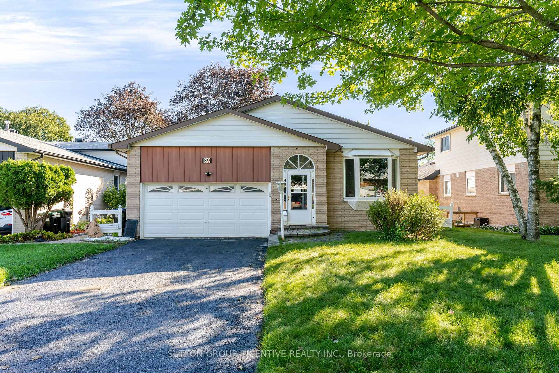 39 Carol Road, Barrie, ON L4N 3P6