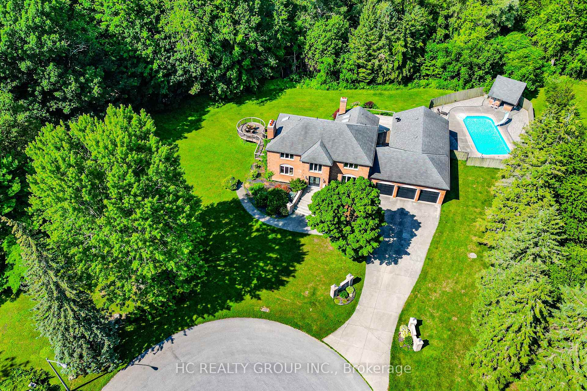 12 Bunting Court, Ajax, ON L1T 3S5
