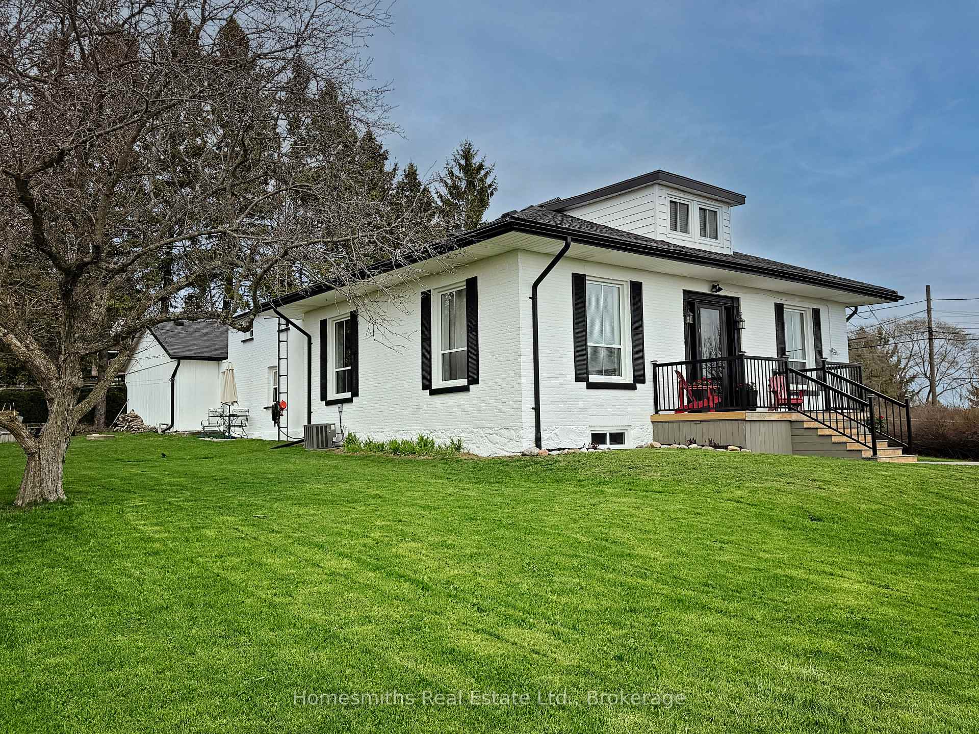 8766 Danforth Road W, Hamilton Township, ON K9A 0X6