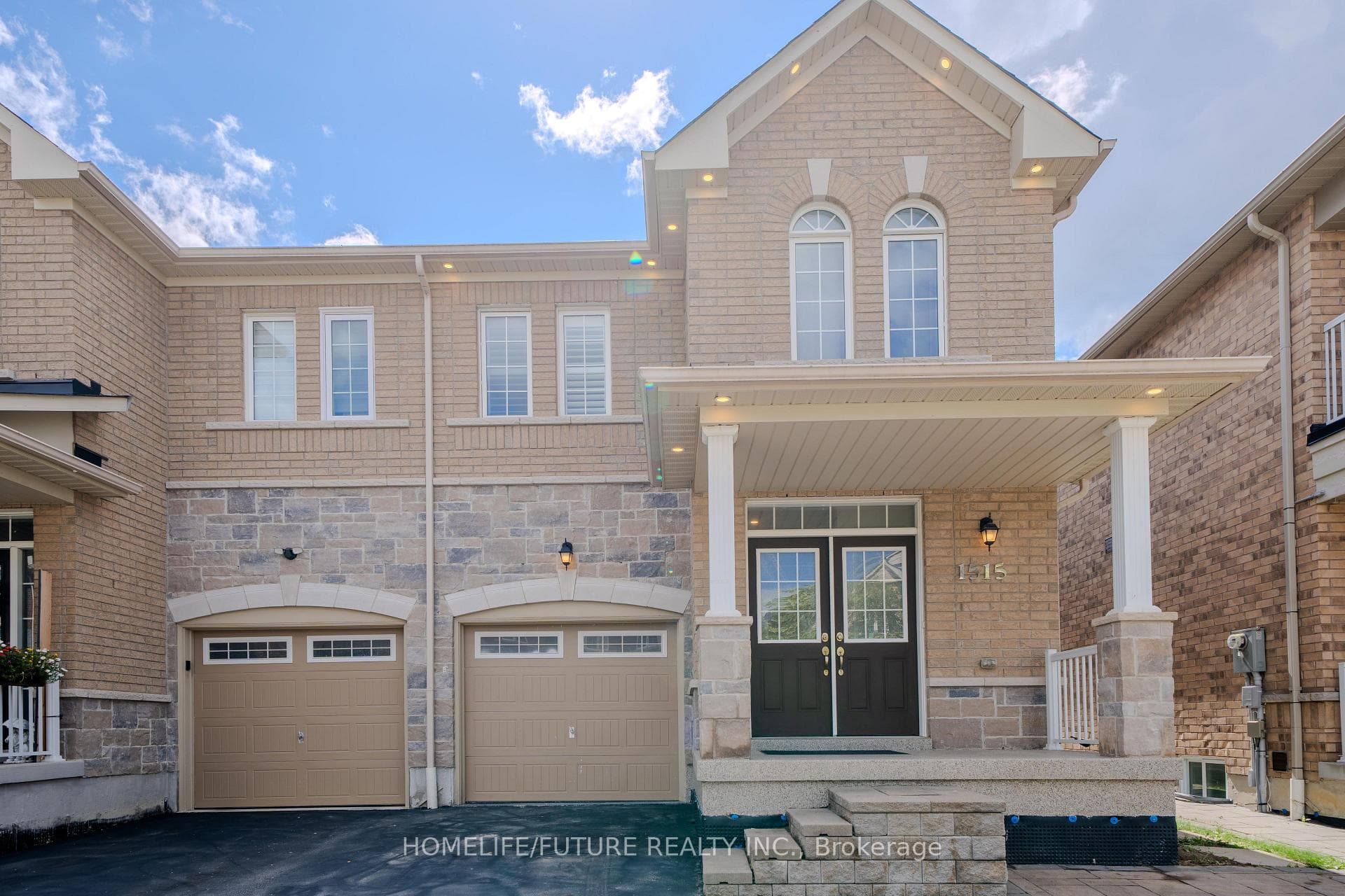 1515 Dusty Drive, Pickering, ON L1X 0C8