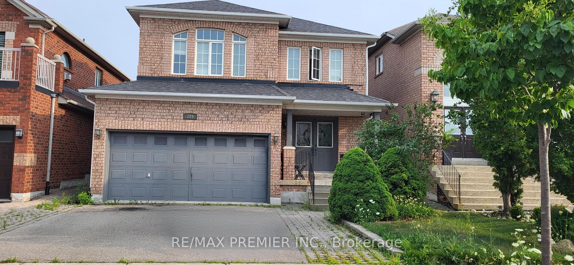 209 Tierra Avenue, Vaughan, ON L6A 3H5